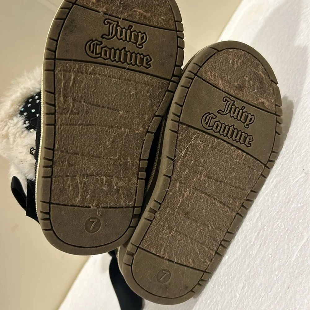 Juicy Couture questions leave